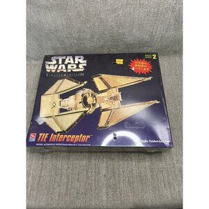 AMT Ertl Star Wars Plastic Model Kit Limited Edition Gold TIE Interceptor 8770
